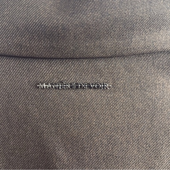 Maniere De Voir Brown Lightweight Zip-Up Jacket
SZ L - Picture 11 of 13